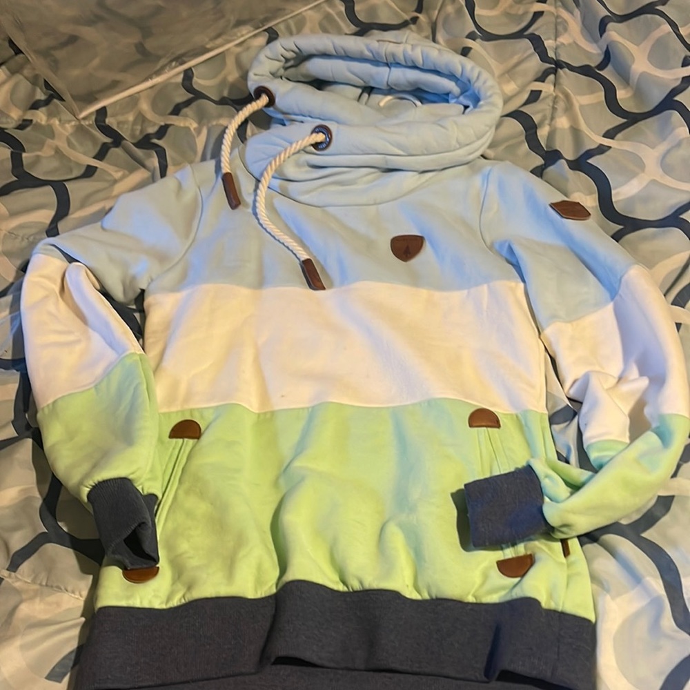 Wanakome hoodie in excellent shape!